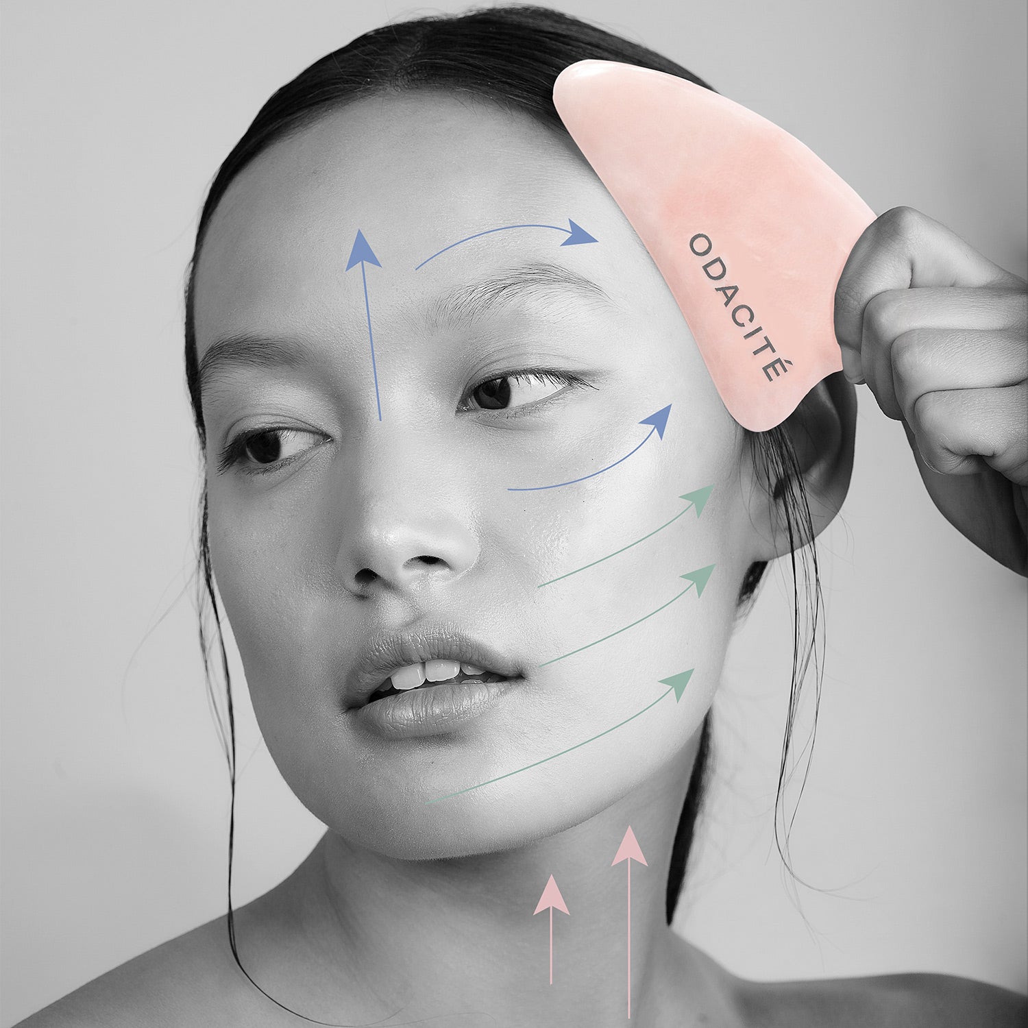 Gua Sha Contour De Cristal Quartz Rose